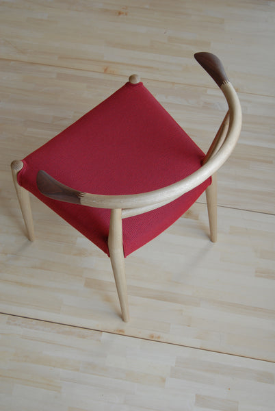 White Wood Arm Chair Type I