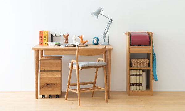 begin Children's Desk
