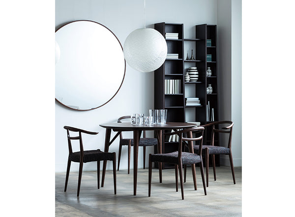 White Wood Arm Chair Type I