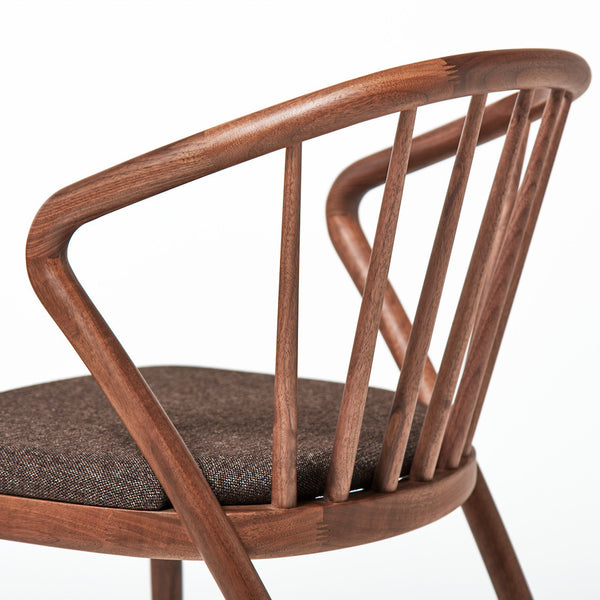YAMANAMI Comb Back Chair