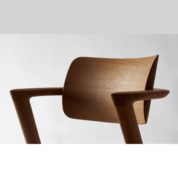Seoto-EX Half-Arm Chair